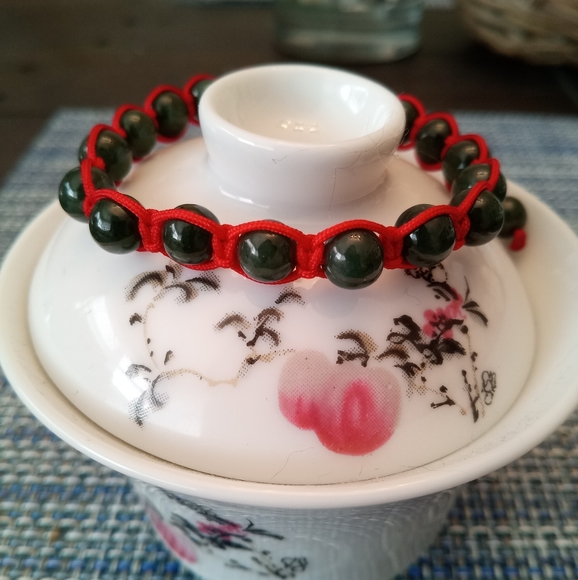 Burmese Jadeite Chinese Red String Bracelet - Picture 7 of 8